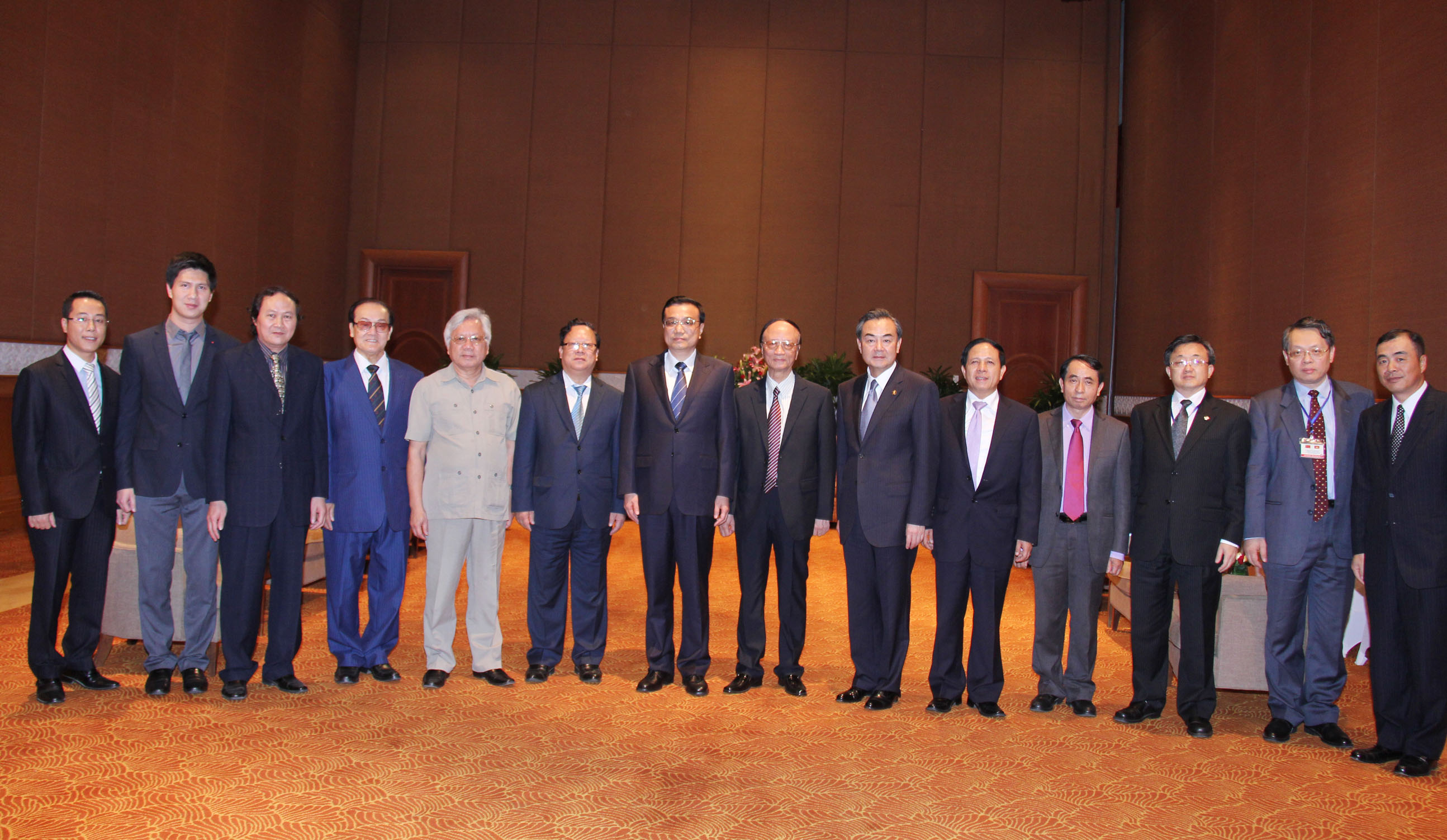 សម្ព័ន្ធបណ្តាអង្គការមិត្តភាពវៀតណាមទទួលជួបជាមួយនាយករដ្ឋមន្រ្តីចិន លោក Ly Keqiang